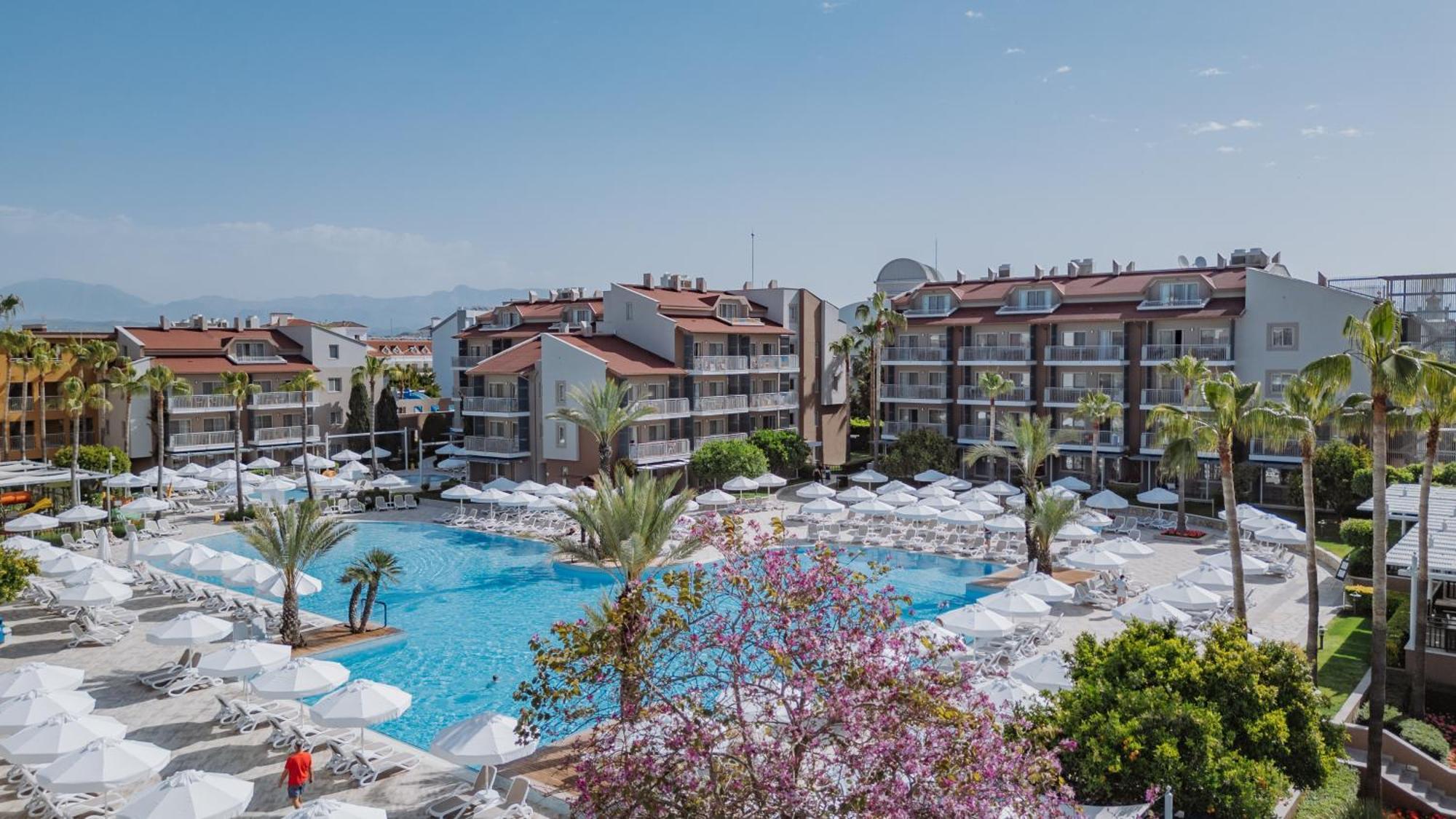 Barut B Suites Side Bagian luar foto